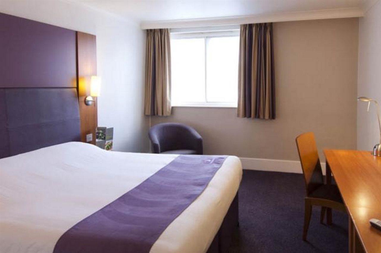 Premier Inn London Hayes, Heathrow Hayes  Εξωτερικό φωτογραφία